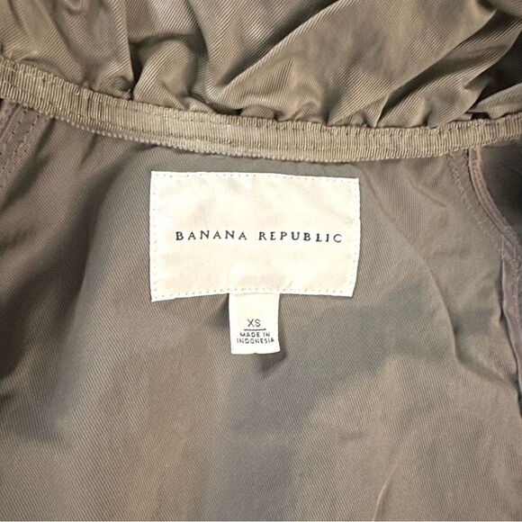 EUC Banana Republic Lightweight Utility Jacket - Picture 5 of 12